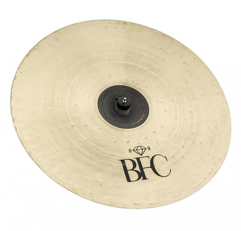 Kit de Pratos BFC Brazilian Finest Cymbals KIT5 Douglas Las Kit de Pratos BFC Brazilian Finest Cymbals KIT5 Douglas Las